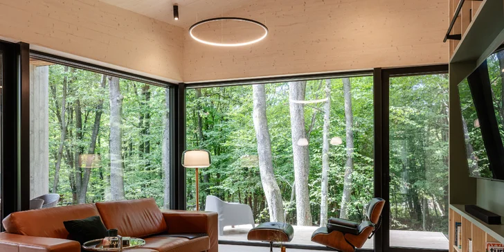 Luxusný chalet uprostred lesa neďaleko Ostrihomu, polpenzia aj súkromný wellness