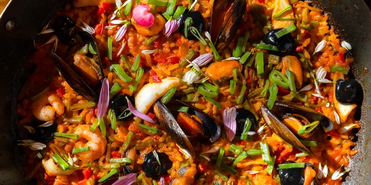 Autentická španielska paella pre 2 alebo 4 osoby
