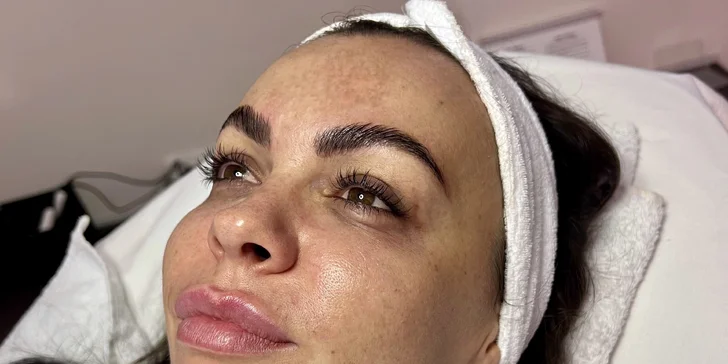 Darčeková poukážka na kozmetické služby v hodnote 30, 50 alebo 100 € v salóne YAYA