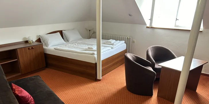 Pobyt v penzióne v Luhačoviciach s raňajkami aj vstupom na plaváreň