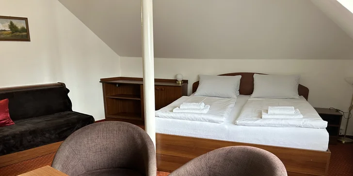 Pobyt v penzióne v Luhačoviciach s raňajkami aj vstupom na plaváreň