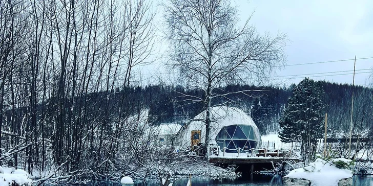 Glamping na severe Čiech s rybníkom a horúcim kúpeľom: ubytovanie až pre 6 osôb