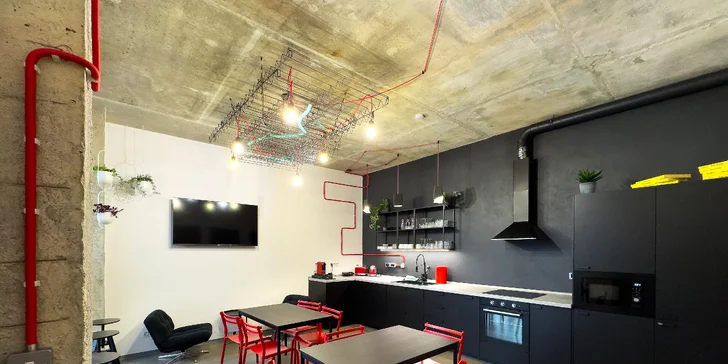 Pobyt v Klatovách v ikonickej budove telekomunikácií: možnosť VIP prehliadky, blízko centra