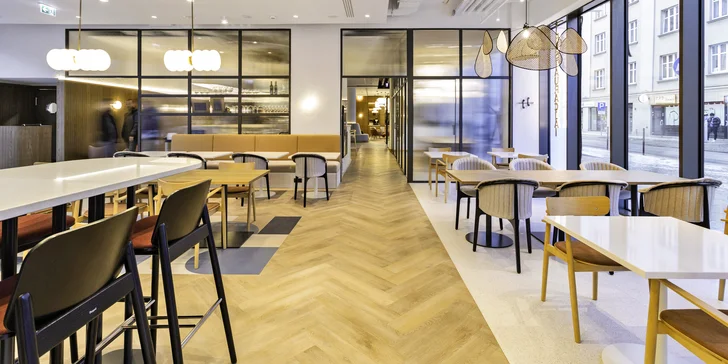 Novo postavený moderný hotel v samotnom centre Katovíc s jedlom a saunou