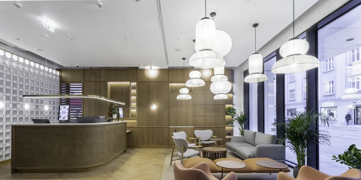 Novo postavený moderný hotel v samotnom centre Katovíc s jedlom a saunou