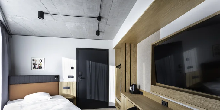 Novo postavený moderný hotel v samotnom centre Katovíc s jedlom a saunou