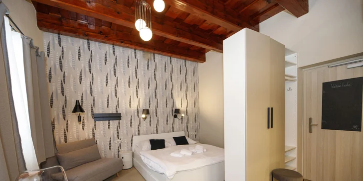 Aktívna dovolenka v Orlických horách pre pár aj rodinu: retro izba, štúdio alebo apartmán s kuchynkou