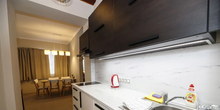 Aktívna dovolenka v Orlických horách pre pár aj rodinu: retro izba, štúdio alebo apartmán s kuchynkou