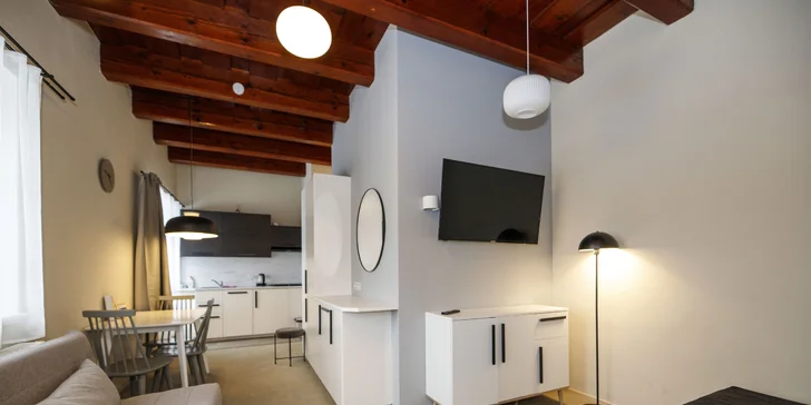 Aktívna dovolenka v Orlických horách pre pár aj rodinu: retro izba, štúdio alebo apartmán s kuchynkou