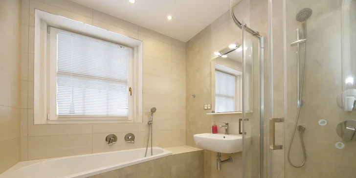 Aktívna dovolenka v Orlických horách pre pár aj rodinu: retro izba, štúdio alebo apartmán s kuchynkou