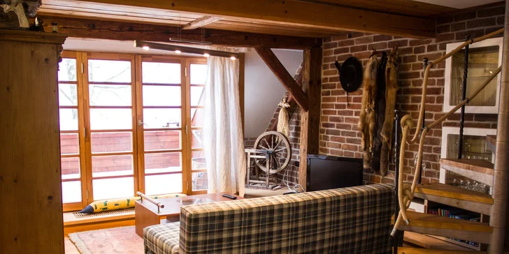 Pobyt na chalupe v Podkrkonoší: vybavené štúdio alebo apartmán, sauna a jacuzzi