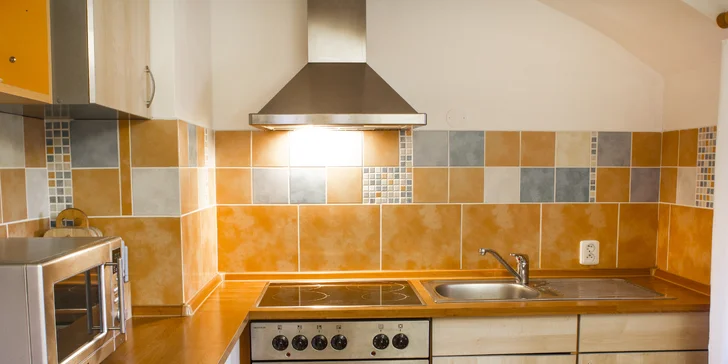 Pobyt na chalupe v Podkrkonoší: vybavené štúdio alebo apartmán, sauna a jacuzzi