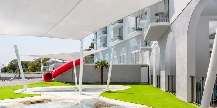 Chorvátsko all inclusive: 4* hotel pri pláži v Kvarnerskom zálive, bazény aj wellness