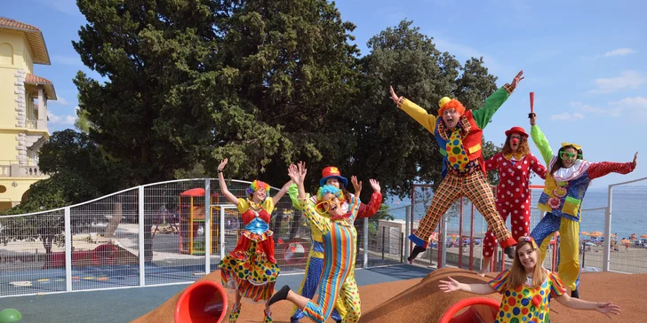 Chorvátsko all inclusive: 4* hotel pri pláži v Kvarnerskom zálive, bazény aj wellness