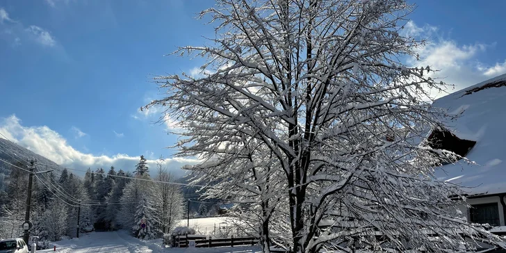 Zimná pohoda v Beskydoch s jedlom aj neobmedzenou saunou