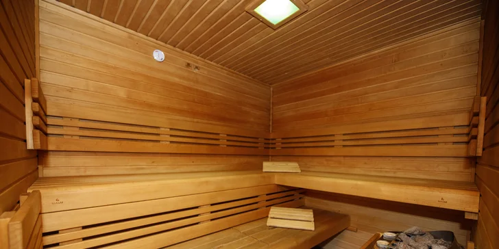 4* Resort Johanka alebo treehouse na Vysočine: polpenzia, vírivka, sauna a drevené sudy