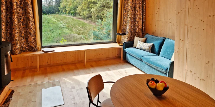 4* Resort Johanka alebo treehouse na Vysočine: polpenzia, vírivka, sauna a drevené sudy