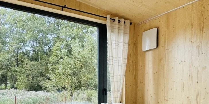 4* Resort Johanka alebo treehouse na Vysočine: polpenzia, vírivka, sauna a drevené sudy