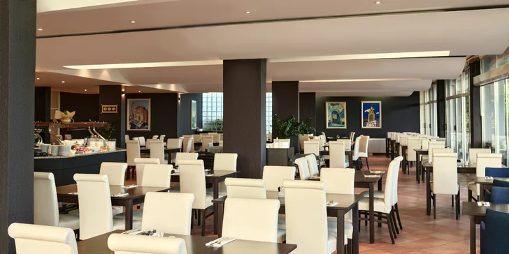 Istria: 4* hotel s bazénom a wellness, skvelá poloha pri pláži aj dobré jedlo