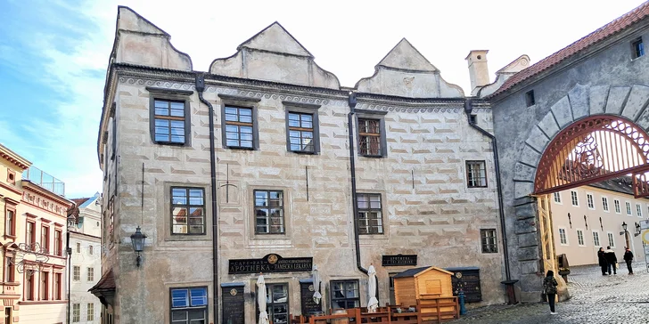 Romantika v Českém Krumlove: apartmán alebo izba pri krumlovskom zámku, vrátane možnosti raňajok