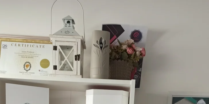 Balíčky kozmetických ošetrení: relaxačná masáž tváre, čistenie pleti alebo carboxy terapia