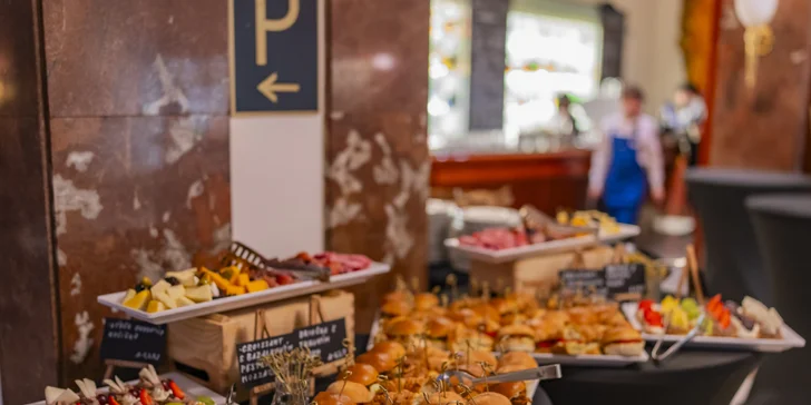 Legendárny Grand Hotel International v Prahe: pobyt s raňajkami aj michelinskou večerou, skvelá dostupnosť do centra