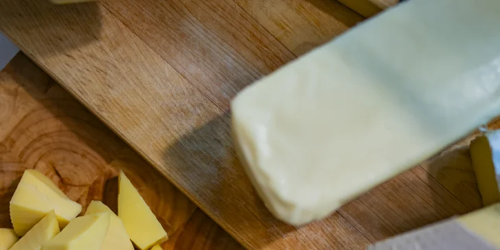 Legendárny Grand Hotel International v Prahe: pobyt s raňajkami aj michelinskou večerou, skvelá dostupnosť do centra