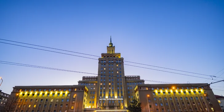 Legendárny Grand Hotel International v Prahe: pobyt s raňajkami aj michelinskou večerou, skvelá dostupnosť do centra