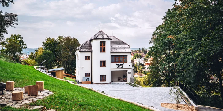 Plne vybavené apartmány na severnej Morave bez stravy aj vrátane raňajok v piknikovom koši