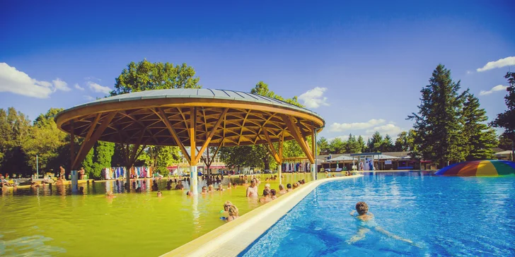 Relax v Maďarsku len kúsok od hraníc s bazénom a saunou aj vstupmi do kúpeľov Bükfürdő
