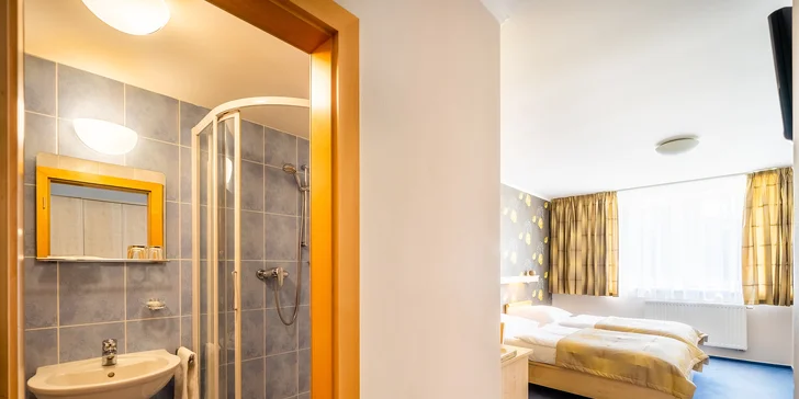 Pobyt v Posázaví: strava, verejné aj privátne wellness, plný minibar aj večera pri sviečkach