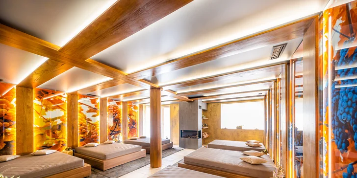 Pobyt v Posázaví: strava, verejné aj privátne wellness, plný minibar aj večera pri sviečkach