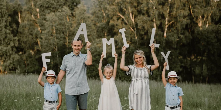 Profesionálne rodinné fotografovanie v exteriéri vrátane 20 ks tlačených foto