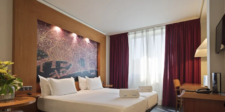 Spoznajte krásy Barcelony: pobyt v hoteli s raňajkami len kúsok od metra