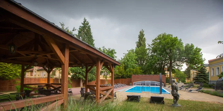 Pobyt vo Františkových Lázňach: raňajky alebo plná penzia, bazén aj procedúry