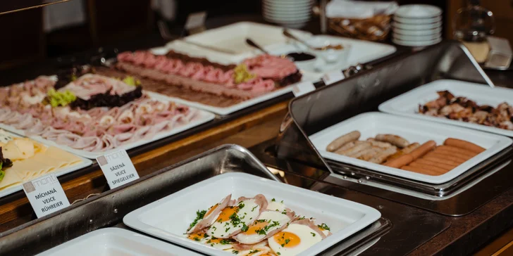 Pobyt vo Františkových Lázňach: raňajky alebo plná penzia, bazén aj procedúry