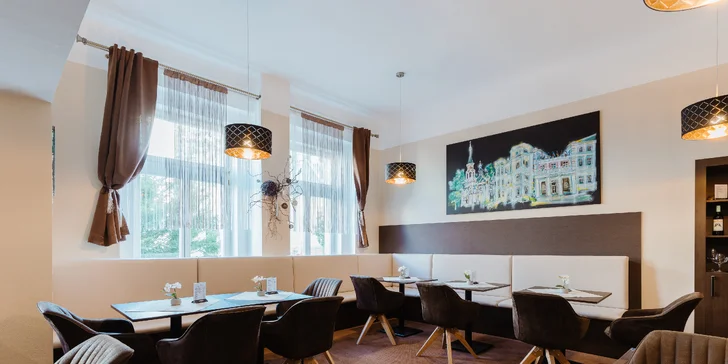 Pobyt vo Františkových Lázňach: raňajky alebo plná penzia, bazén aj procedúry