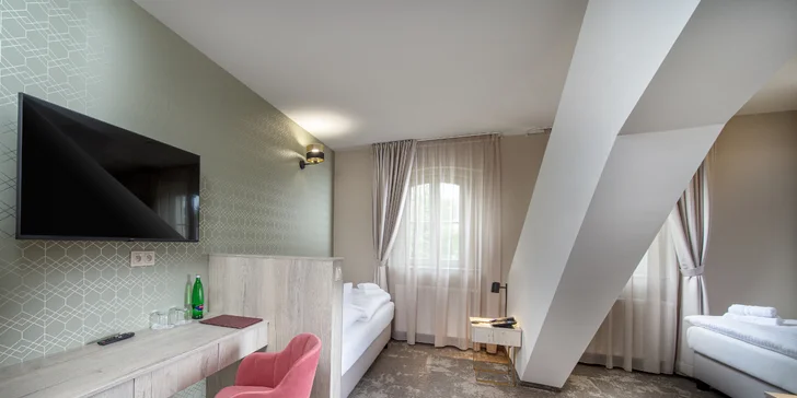 Zrekonštruovaný hotel v centre Františkových Lázní: raňajky alebo plná penzia, bazén aj procedúry