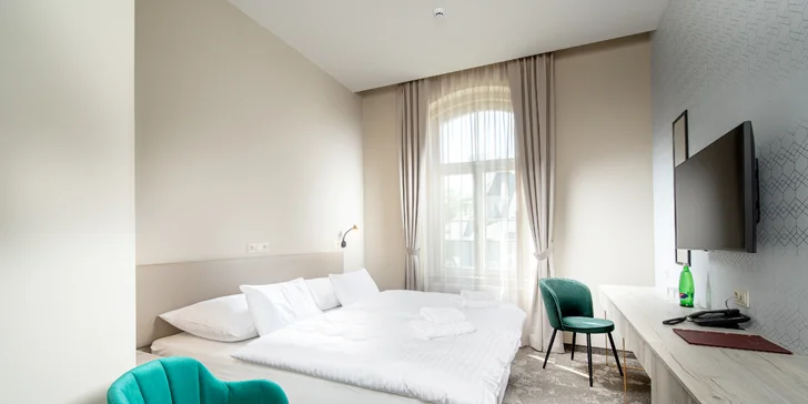 Zrekonštruovaný hotel v centre Františkových Lázní: raňajky alebo plná penzia, bazén aj procedúry
