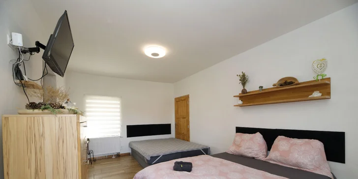 Dovolenka v Plzni: vybavené apartmány pre pár aj rodinu pri priehrade České údolí