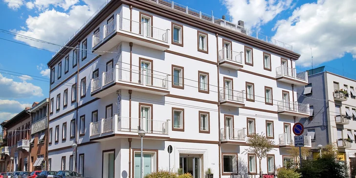4* hotel s raňajkami v historickom centre Rimini, cca 20 min. pešo od pláže
