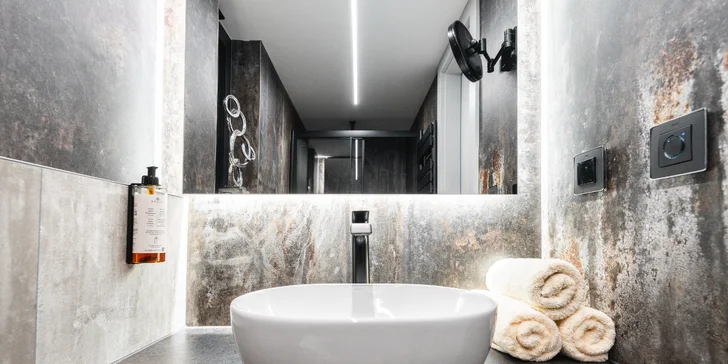 Za romantikou do Ostravy: tiny house s kuchyňou, Netflixom aj terasou s posedením