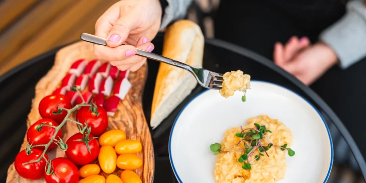 Za romantikou do Ostravy: tiny house s kuchyňou, Netflixom aj terasou s posedením