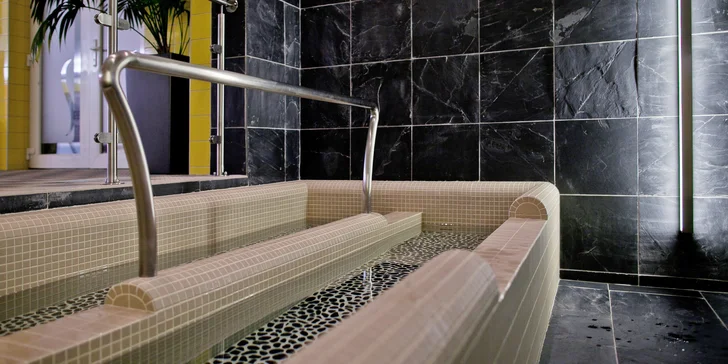 Pobyt v rezorte s jazdiarňou a rybníkmi: neobmedzený wellness, raňajky aj zľava na jazdecké lekcie