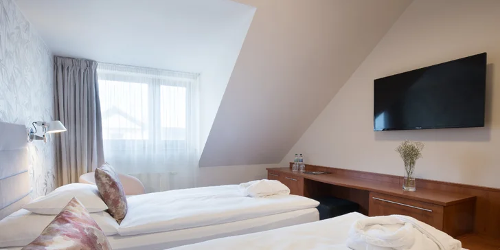 Pobyt v rezorte s jazdiarňou a rybníkmi: neobmedzený wellness, raňajky aj zľava na jazdecké lekcie