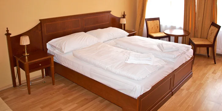 Pobyt v Starom Meste: príjemný hotel, možnosť raňajok, prechádzky Prahou