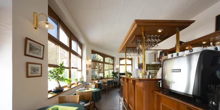 Hotel v Starom Smokovci s polpenziou a vstupom do bazéna