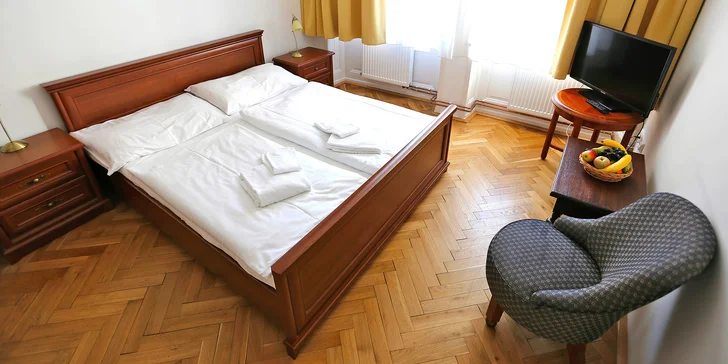 Pobyt v Starom Meste: príjemný hotel, možnosť raňajok, prechádzky Prahou