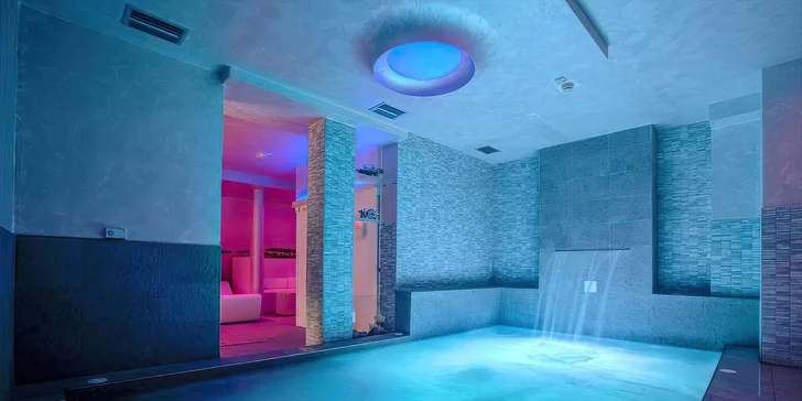 Relax v Rimini: hotel priamo pri pláži, raňajky, polpenzia alebo plná penzia, bazén aj wellness