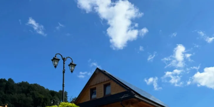 Dovolenka v poľských Beskydách: zrubové chatky s kuchynkou až pre 8 osôb